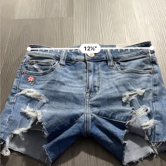 American Eagle Light Wash Next Level Stretch Midi Distressed‎ Denim Shorts Sz 00 - Picture 8 of 10